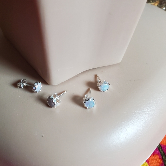 Artisian crafteduniquely U real fire opals studs - Picture 2 of 6